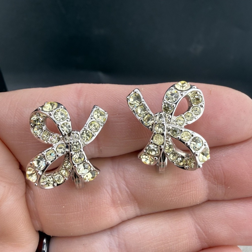 Vintage‎ Monet Clip On Earrings Silver Tone Rhinestone Stigned